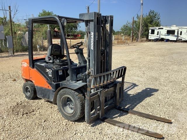 Doosan D30S-7 Övriga motviktstruckar