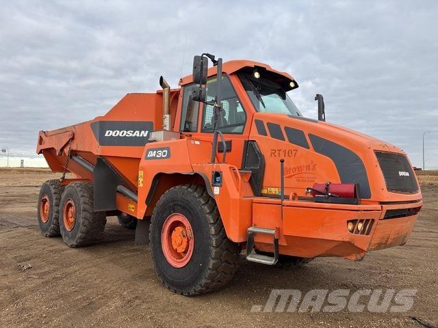 Doosan DA30 Midjestyrd dumper