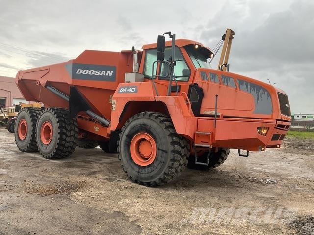 Doosan DA40 Midjestyrd dumper