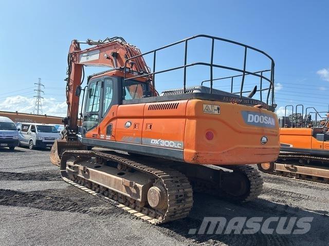Doosan DX300LC Bandgrävare
