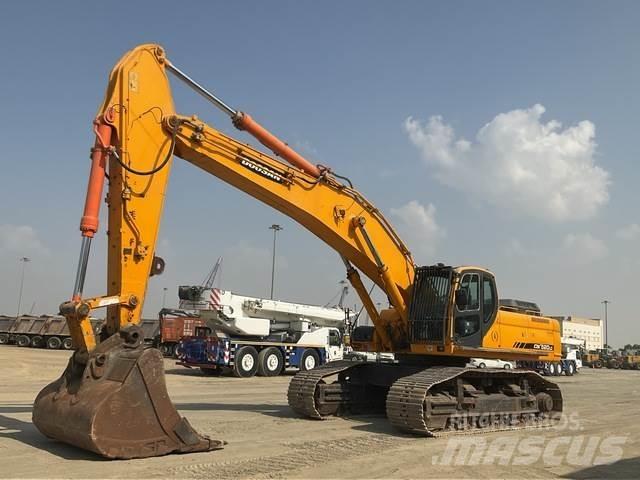 Doosan DX520LC Bandgrävare