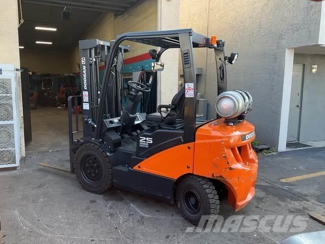 Doosan G25E-7 Entreprenad - Övrigt