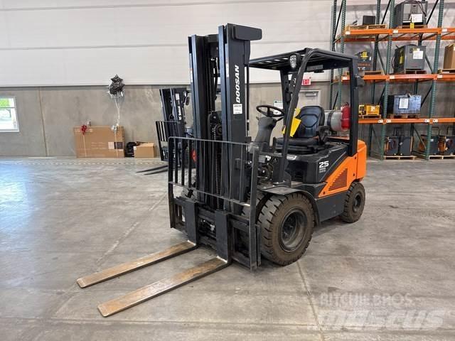 Doosan G25N-7 Entreprenad - Övrigt