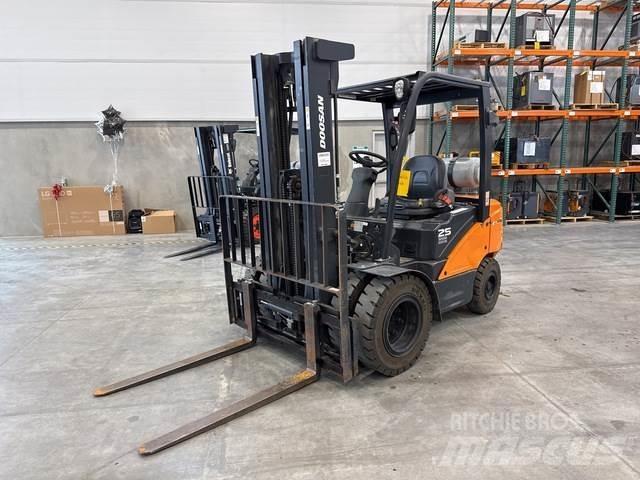 Doosan G25N-7 Entreprenad - Övrigt