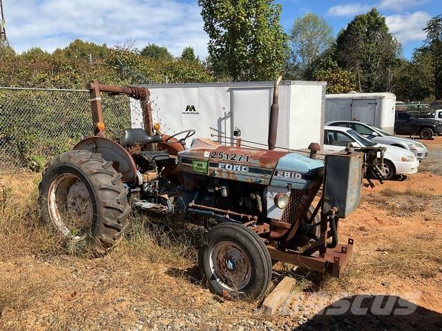 Ford 2810 Kompakttraktorer