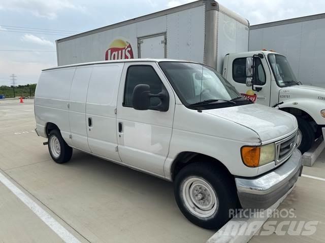 Ford E-150 Lätta skåpbilar