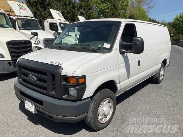 Ford E-150 Lätta skåpbilar