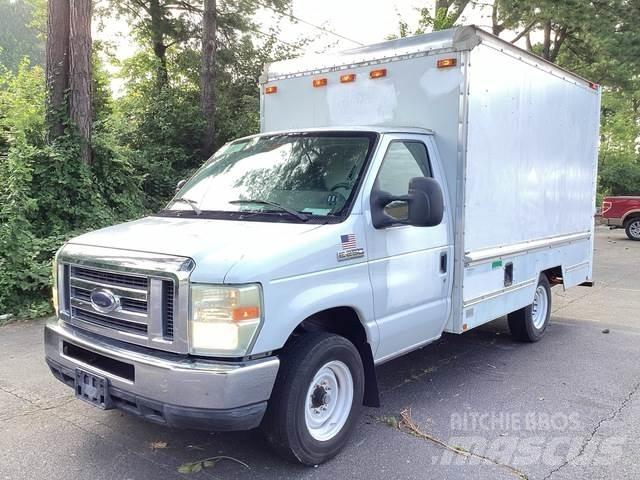 Ford E-250 Lätta skåpbilar