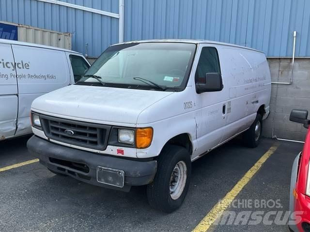 Ford E 350 Lätta skåpbilar