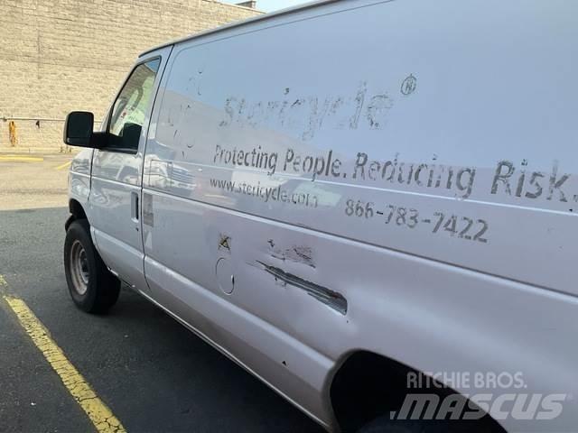 Ford E 350 Lätta skåpbilar