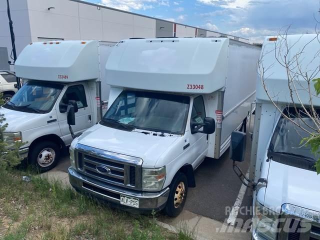 Ford E-350 Lätta skåpbilar