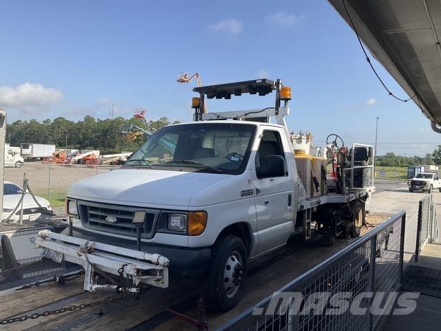 Ford E-350 Plogbilar