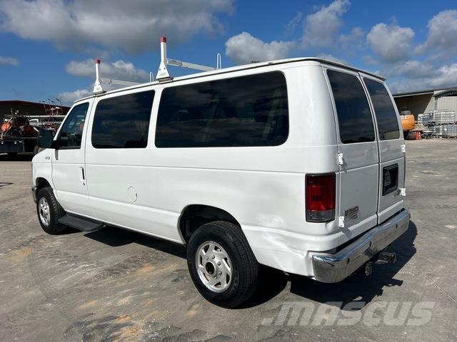 Ford E-350 Personbilar