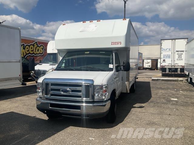 Ford E-350 Lätta skåpbilar