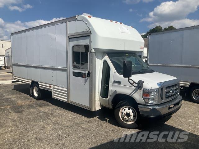 Ford E-350 Lätta skåpbilar