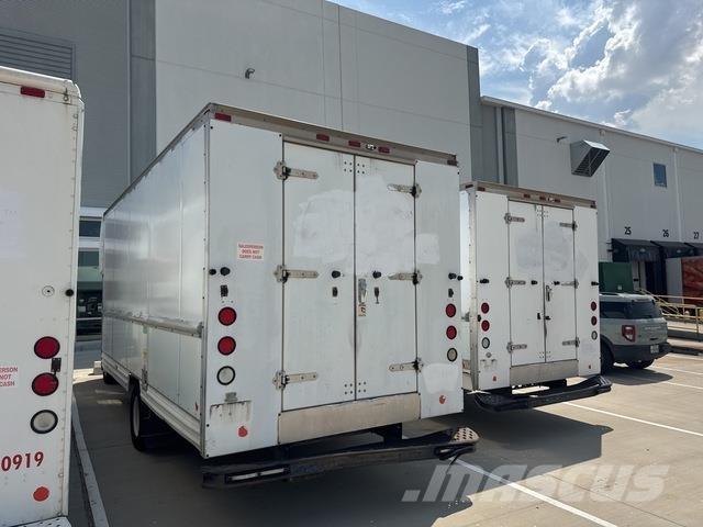 Ford E-350 Lätta lastbilar