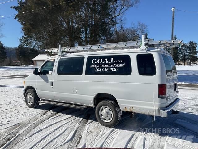 Ford E350 Lätta skåpbilar