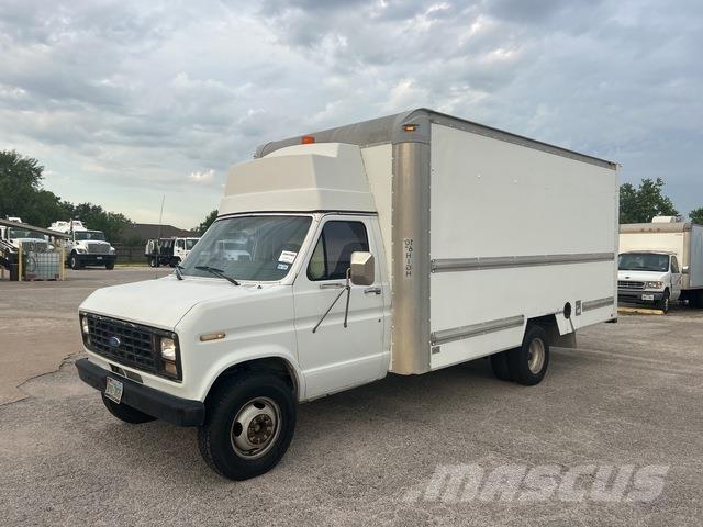 Ford E350 Skåpbilar
