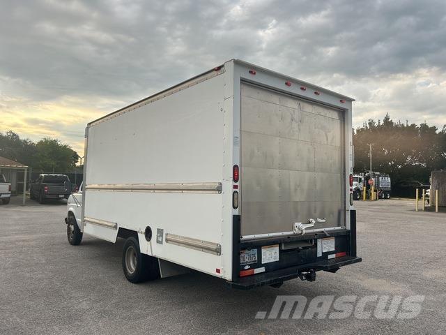 Ford E350 Skåpbilar