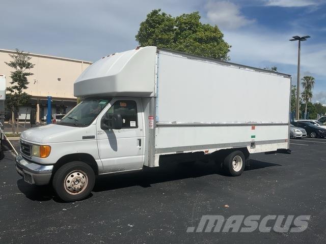 Ford E350 Skåpbilar