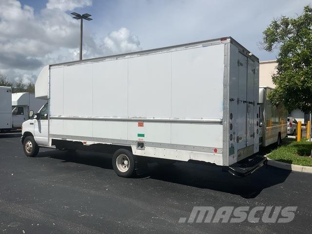 Ford E350 Skåpbilar