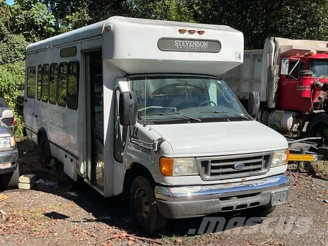 Ford E450 Personbilar