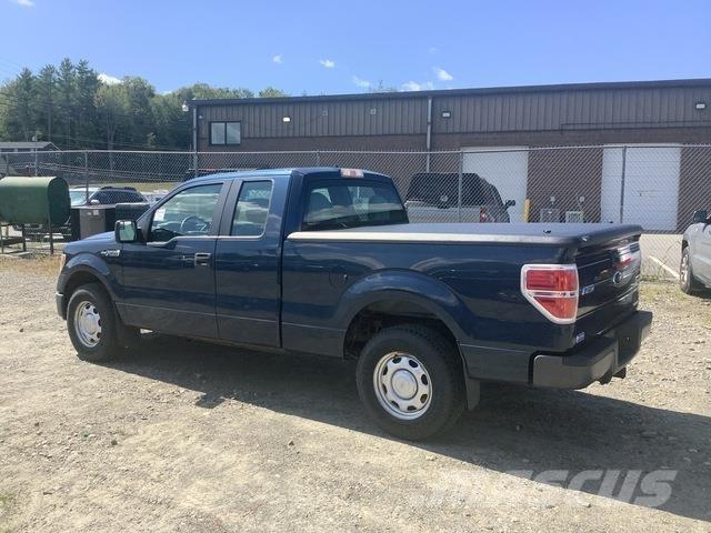 Ford F-150 XL Flakbilar/Pickuper