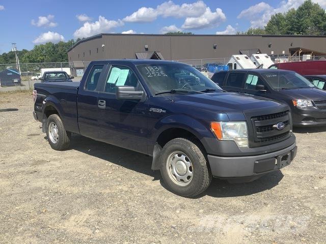 Ford F-150 XL Flakbilar/Pickuper
