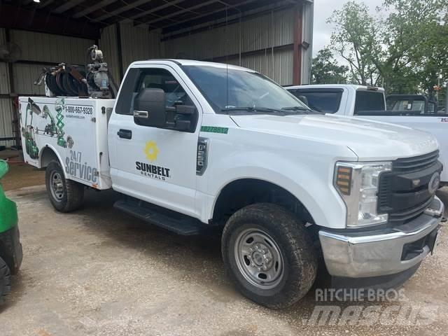 Ford F-250 Entreprenad - Övrigt
