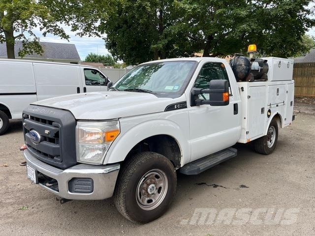 Ford F-250 Plogbilar