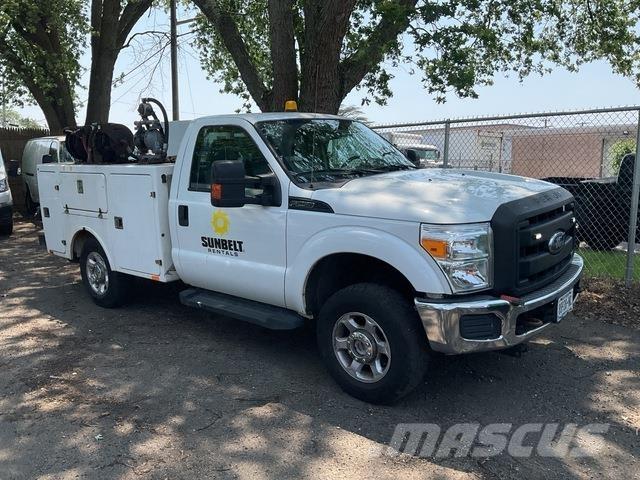 Ford F-250 Plogbilar