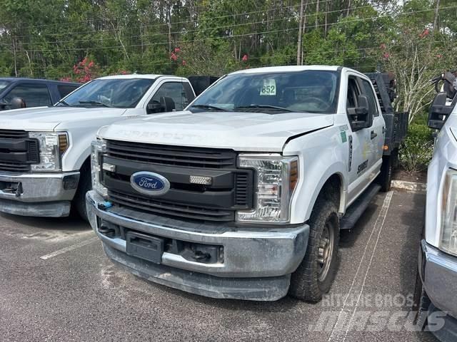 Ford F-250 Flakbilar