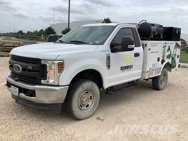 Ford F-250 Plogbilar