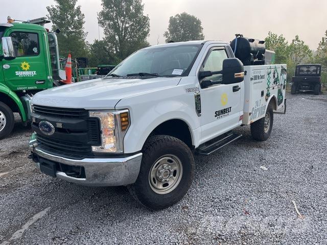 Ford F-250 Plogbilar