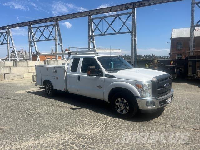 Ford F-250 Flakbilar/Pickuper