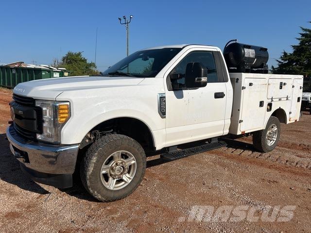 Ford F-250 Plogbilar