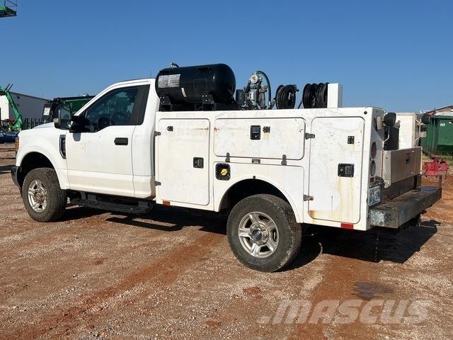Ford F-250 Plogbilar