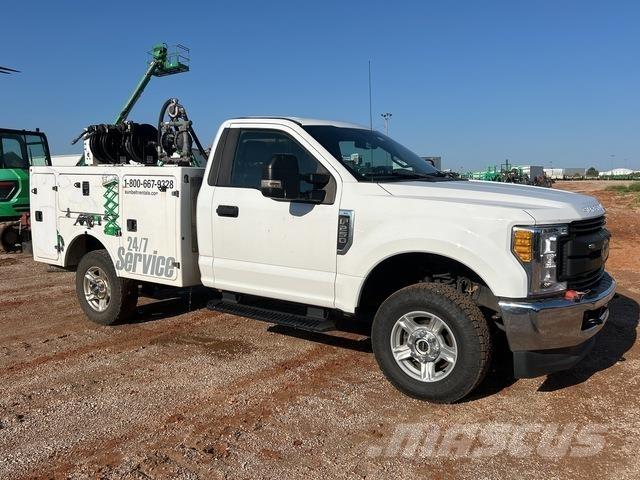 Ford F-250 Plogbilar