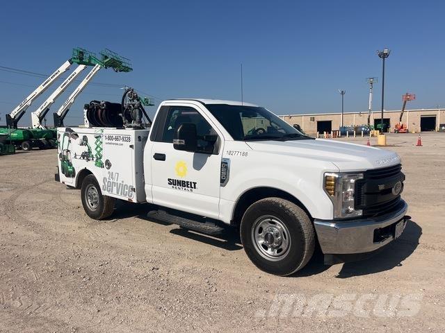 Ford F-250 Plogbilar