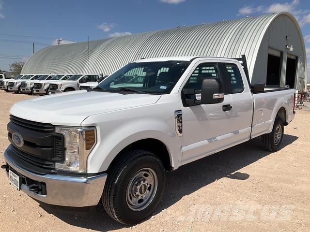 Ford F-250 Flakbilar/Pickuper