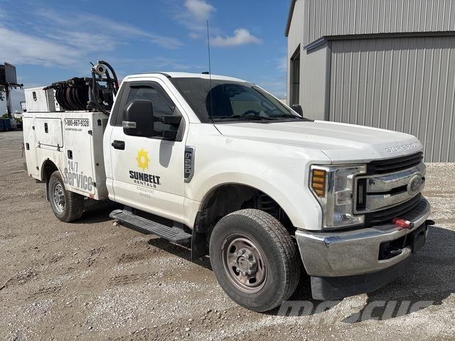 Ford F-250 Plogbilar