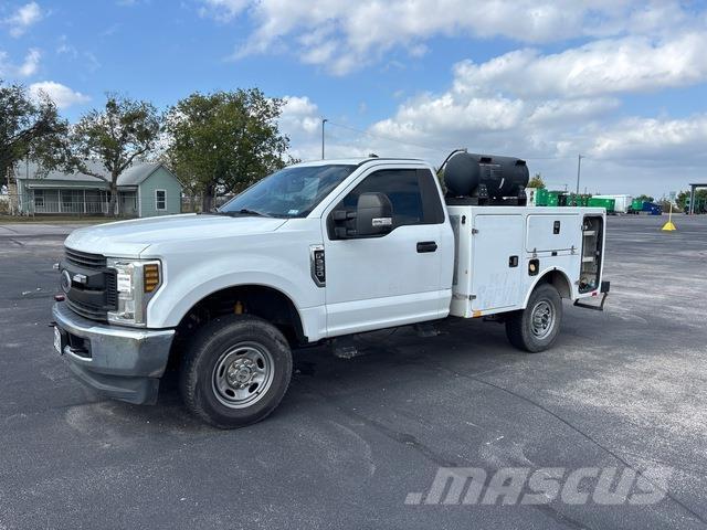 Ford F-250 Plogbilar