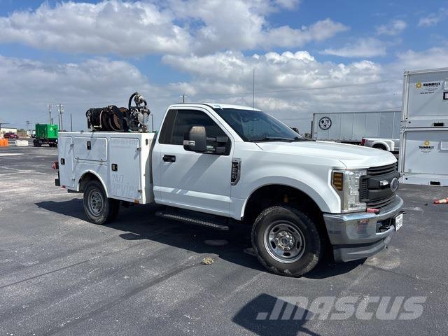 Ford F-250 Plogbilar