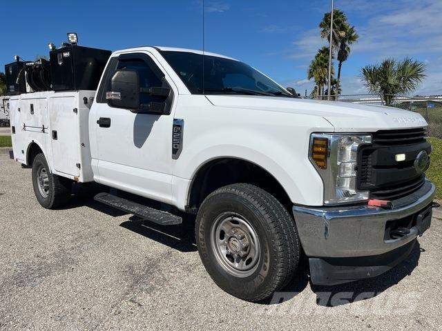 Ford F-250 Plogbilar