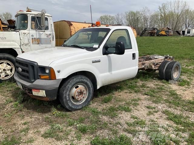Ford F-350 Hytter och interiör