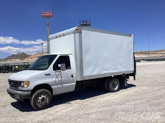 Ford F-350 Skåpbilar