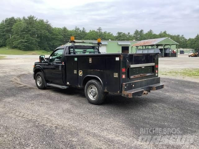 Ford F-350 Flakbilar/Pickuper
