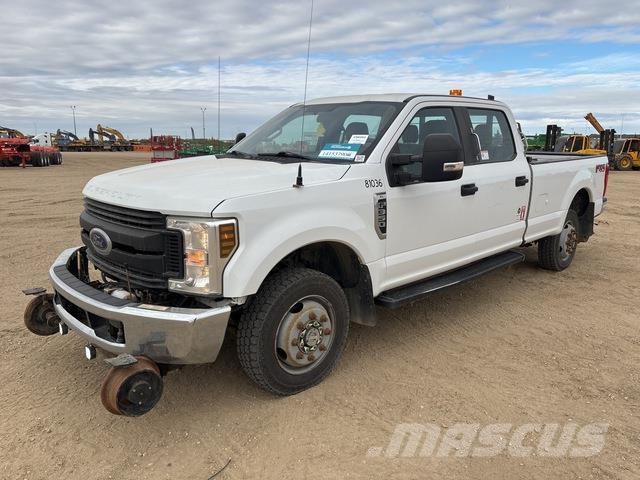 Ford F-350 Flakbilar/Pickuper