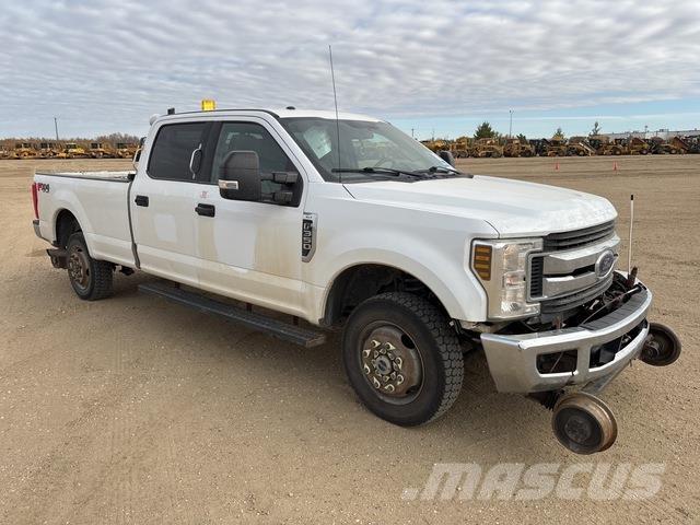 Ford F-350 Flakbilar/Pickuper