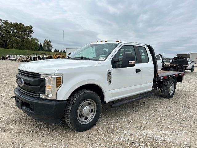 Ford F-350 Flakbilar